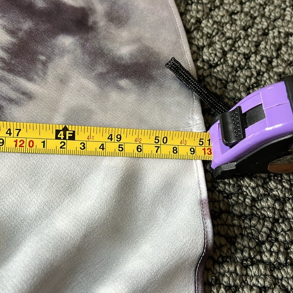 Superdown Satin Krystal Slit Detail Gray Tie Dye Patterned Maxi Dress - Picture 8 of 13